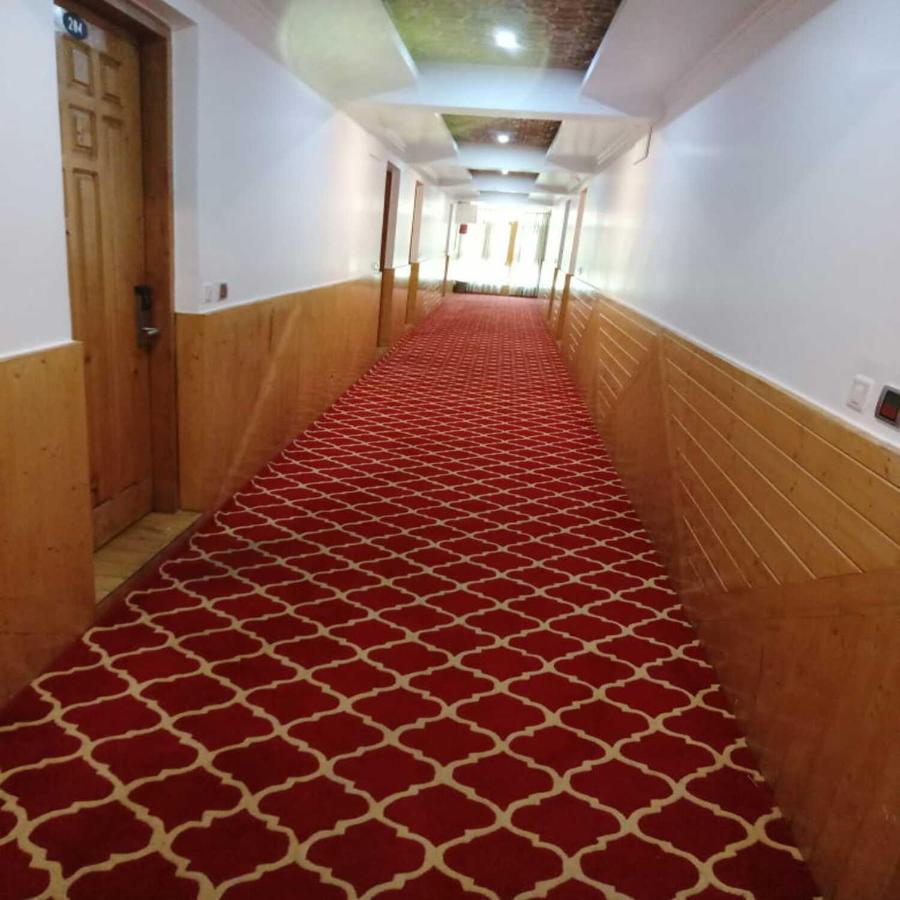 Hotel Sheen Srinagar  Ngoại thất bức ảnh