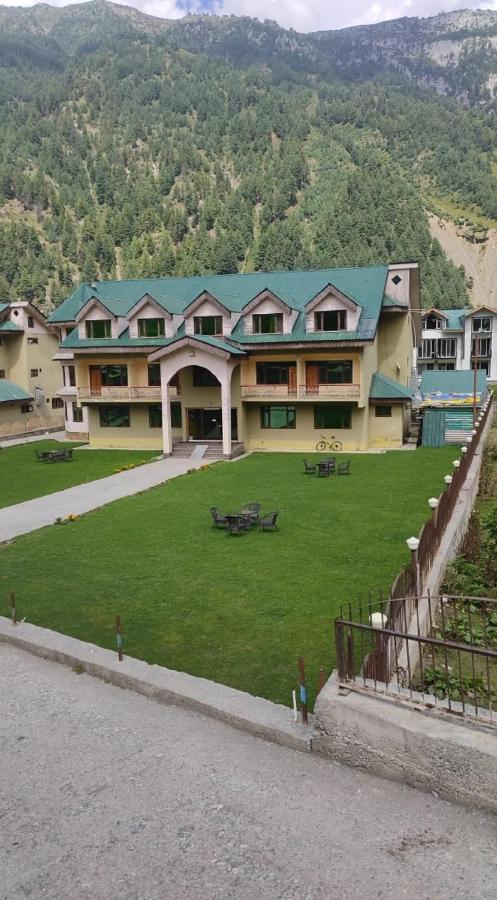 Hotel Sheen Srinagar  Ngoại thất bức ảnh